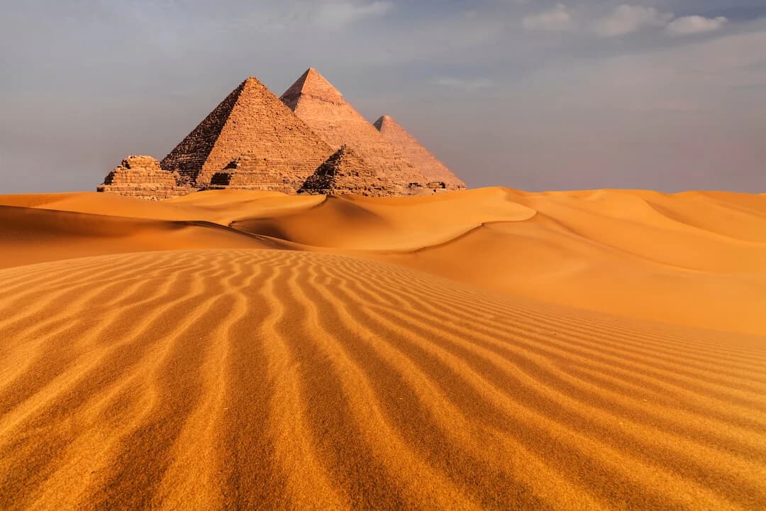 تعتبر مصر من أهم وجهات السياحة التاريخية في العالم