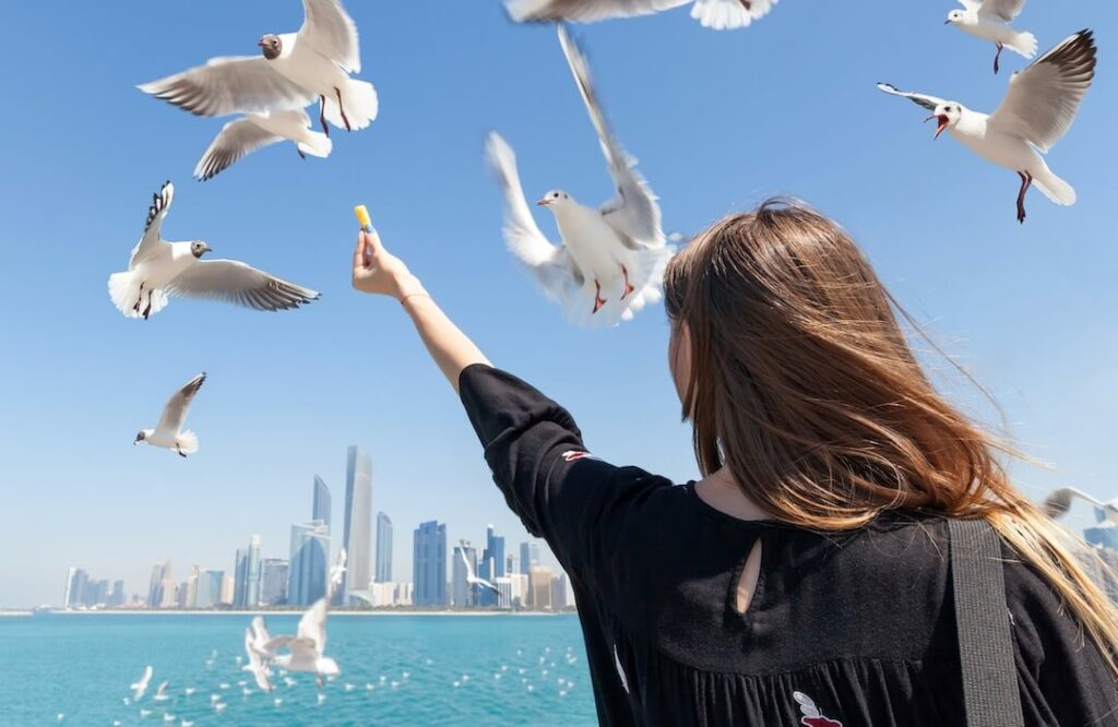 انتعاش السياحة يعيد الحياة إلى قطاع الفنادق في الإمارات