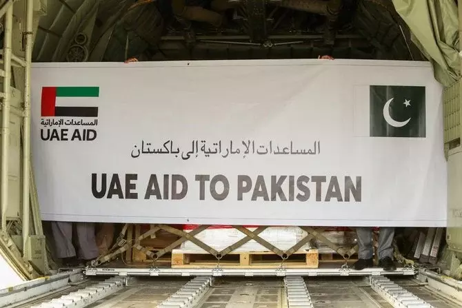 مساعي الإمارات للحد من الأضرار في باكستان - جسر جوي من المساعدات