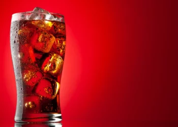 استهلاك المشروبات المحلاة بالسكر يؤدي إلى اضطراب في ضربات القلب